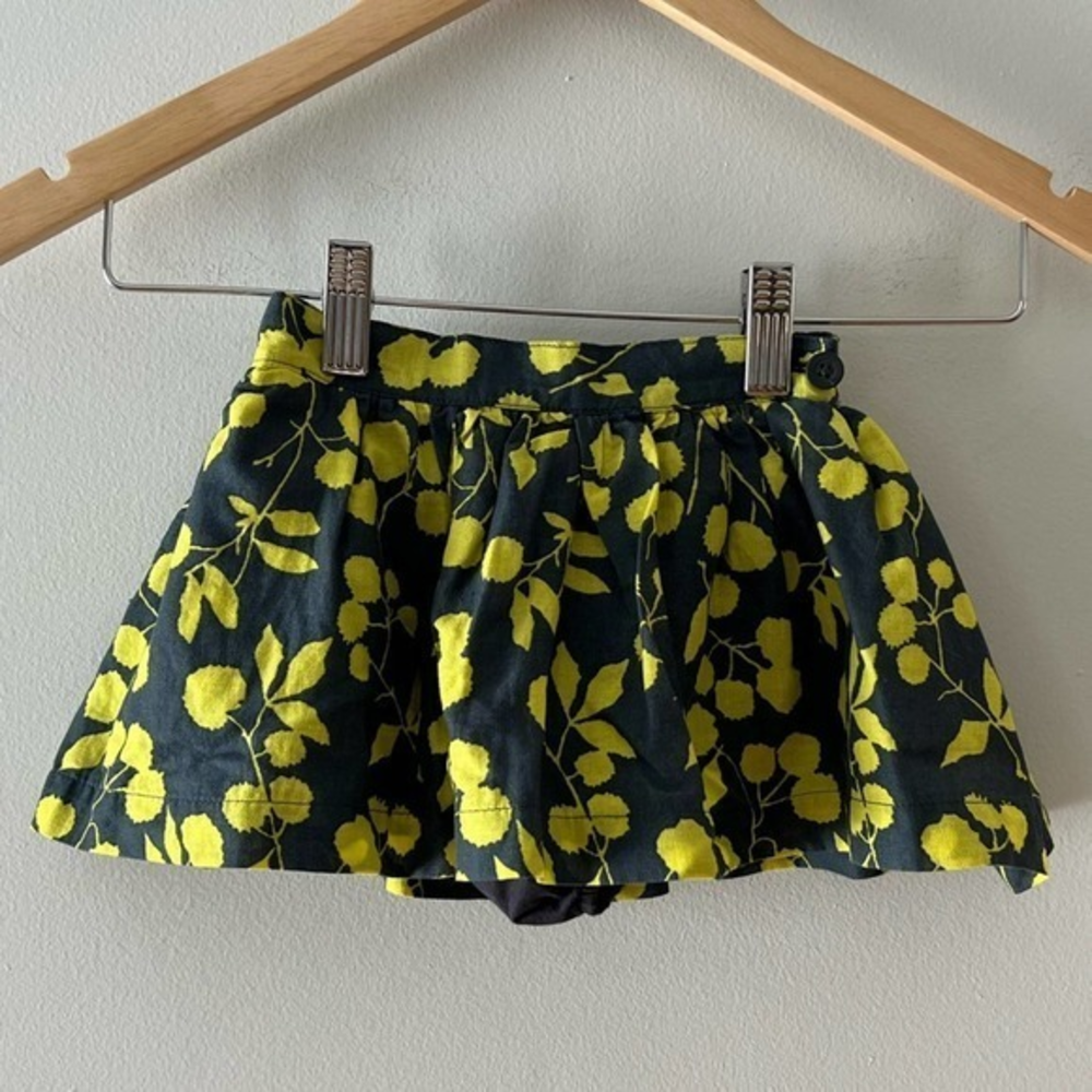 NWT - Baby Gap‎ floral skirt, size 12-18 months, BABYGAP